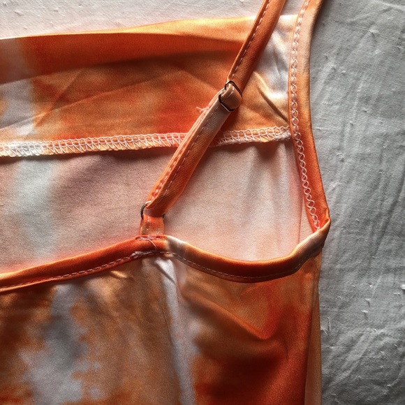 Brand new dress - Picture 5 of 5